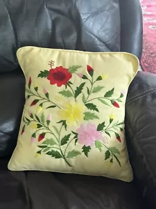 "Almohada amarilla vintage bordada crewel flores acabado floral 13,5x12""" - Imagen 1 de 12