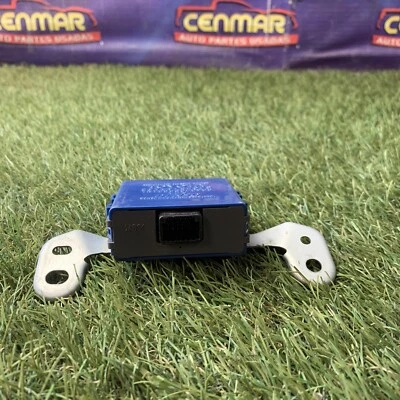 2008-2016 Toyota Tacoma 4.0L Tire Pressure Monitor Computer 89769-04020 TPMS - Image 1 of 4