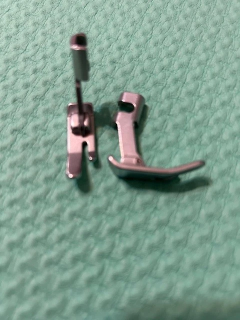 2 pies de vástago inclinado Singer de colección 170071 301A 401A 403 404 500A 503 genuinos Foto 1 de 1