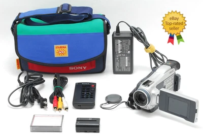 [Near MINT W/Bag] Sony Handycam DCR-TRV18 Mini DV Digital Video Camcorder Japan - Image 1 of 4
