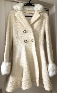 🌸LIZLISA A-line coat white 🌸JAPAN🌸KAWAII - Picture 1 of 2