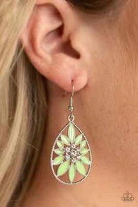 Paparazzi "Floral Morals"  Dangling Earrings in Green - Picture 1 of 2