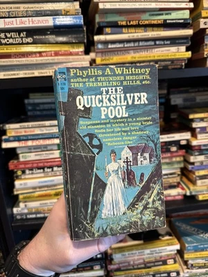 THE QUICKSILVER POOL By Phyllis A. Whitney Foto 1 de 4