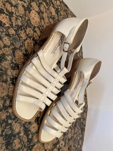 Hillard & Hanson Womens Shoes Cream Size 9 1/2 - Picture 1 of 3