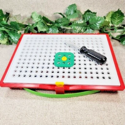 Quercetti Tecno Building Set. Educational engineering set with carry case. - Image 1 of 4