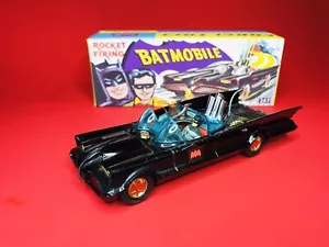 CORGI Batmobile 267 1st Edition issue in Original Condition W/ Repro Box🔥🔥🔥 - Picture 1 of 9