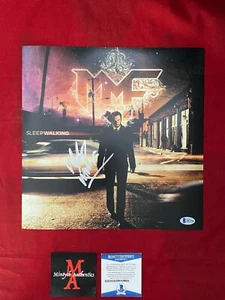 MATTY MULLINS SIGNED 12x12 FOTO! MEMPHIS MAY FIRE! BECKETT! SCHLAFWANDELN! - Bild 1 von 4