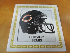 Vintage CHICAGO BEARS 8 x 8" CARNIVAL Glass & Paper Prize NFL Football Picture