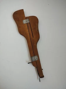 Vintage Wooden Rug Making Tool - Hooked Shuttle - Unbranded - Picture 1 of 8