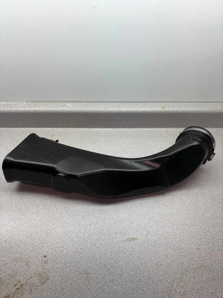 2016 JAGUAR F TYPE OEM 3.0L RIGHT SIDE PASSENGER RH INTAKE DUCT PIPE EX539A675B - Image 1 of 4