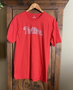 NWT Philadelphia Phillies (Fanatics) Crew Neck Short Sleeved Red Tee Shirt - Picture 1 of 8
