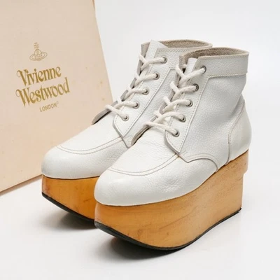 Vivienne Westwood Vintage Rockin' Horse Short boots Size 7 lace-up white leather - Image 1 of 4