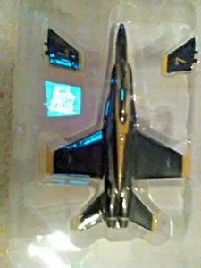 Blue Angels # 7 F/A-18D J-Wings (SECRET # 7) 1/144 - Bild 1 von 6