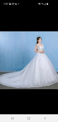 Sexy Vestido de Boda Gryffon Cuello en V Encaje Bordado Corte Tren Baile Vestido Princesa Foto 1 de 4