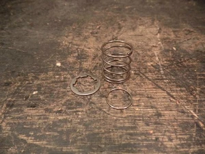 1973 OSSA AE SDR SIX DAYS ENDURO KICKSTART KICK START SHAFT RELEASE GEAR SPRING - Bild 1 von 5