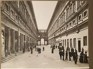 FLORANCE ITALY PALAZZO DEGLI UFFIZI COURT ALINARI SILVER GELATIN 1890ca - Picture 1 of 4