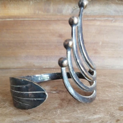 VINTAGE ANTIQUE ART DECO SILVER PLATE FORK UNIQUE FLAPPER STYLE STYLISH BRACELET - Image 1 of 4