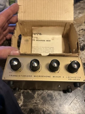 Mezclador de micrófono estéreo transistorizado vintage Lafayette 99-4535 Foto 1 de 4