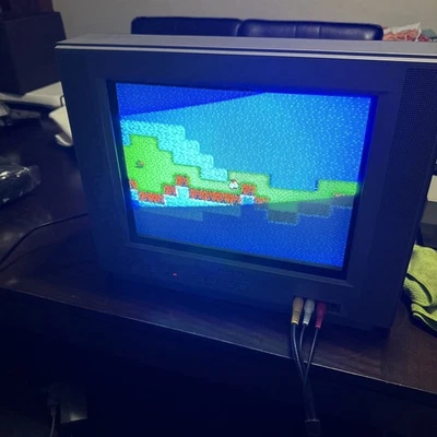 Toshiba 14AF42 14" Stereo Flat CRT TV S-Video Retro Gaming TV w remote & manual - Image 1 of 4