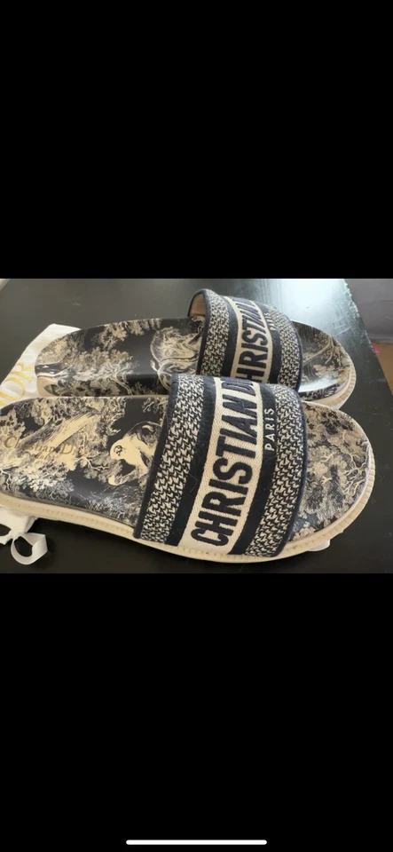 Diapositivas Christian Dior Foto 1 de 4