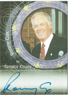Stargate SG-1 Season 6 Autograph Auto Card A28 Ronny Cox as Senator Kinsey - Image 1 of 2