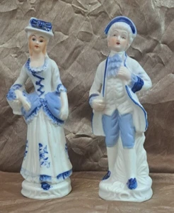 VINTAGE 7" CAPODIMONTE PORCELAIN COLONIAL COUPLE FIGURINES-SIGNED-MADE IN ITALY - Picture 1 of 11