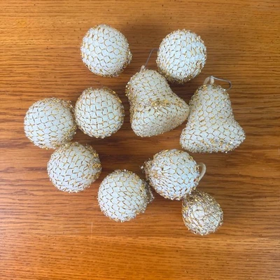 Juego de 10 adornos vintage de campana de esfera de malla brillante oro blanco decoración de Navidad Foto 1 de 4