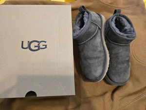 UGG CLASSIC ULTRA MINI FOREST NIGHT SHEARLING LINED BOOT USA7 UK5 EU38 - Picture 1 of 5