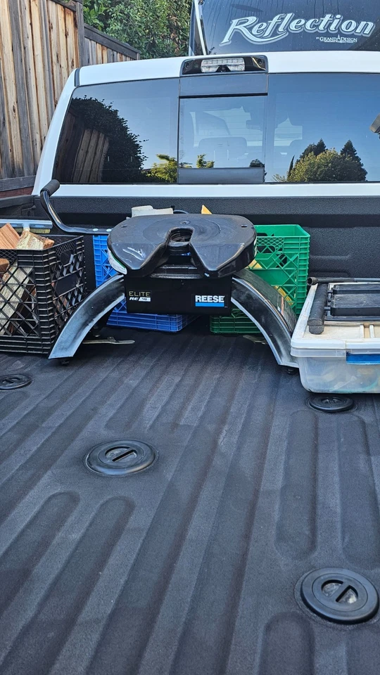 Reese 18k  5th Wheel Hitch 30142  - Image 1 of 1