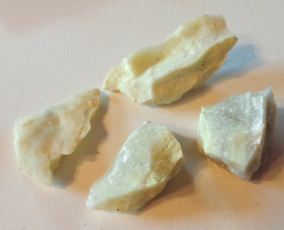 Lot gelbe Jade Serpentin China  💓(W578) Schau durch! TOP - Angebote ! - Bild 1 von 1