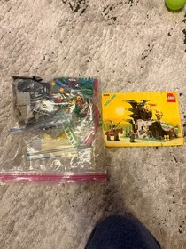 LEGO Castle: Camouflaged Outpost (6066)