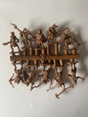 Dark Alliance ANUBIS ARMY - 1/72 Scale -Contains 10 Figures on 1 Sprue - 72053 - Image 1 of 4