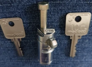 #108 FIREKING REPLACEMENT LOCK MECHANISM C05 MEDECO LOCK WITH 2 KEYS - Picture 1 of 5
