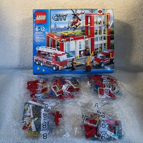 LEGO City 60004 Fire Station Building Toy Set 753 Pieces Ages 6-12 INCOMPLETE