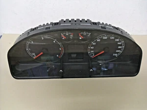 VW Bus T5 7H Kombiinstrument Kombigerät Tacho 7H5 920 860 J - Bild 1 von 4