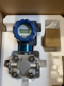Honeywell STD700 Smartline Differential Pressure Transmitter - Picture 1 of 4