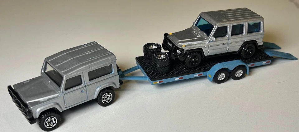 Заказной спичечный коробок Land Rover 90 и Mercedes-Benz G-класса и прицеп - Изображение 1 из 4