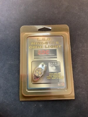 Luz LED de cortesía Signal Dynamics POD con estuche cromado luz blanca Foto 1 de 2