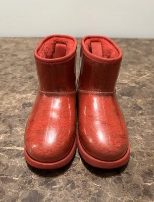 Mini botas de lluvia impermeables clásicas para mujer UGG UGGS rojas transparentes - talla 4 Foto 1 de 4