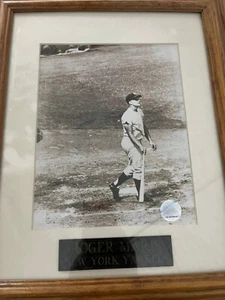 ROGER MARIS WATCHING 61st HOMERUN 11x14 SEPIA PRINT YANKEE AUTHENTIC - Picture 1 of 3