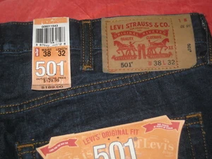 Levi's 501 Original Fit Straight leg Button Fly 38x32 NWT $189 0005011543 - Picture 1 of 7