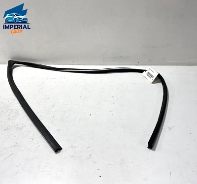 Vedação de janela frontal esquerda driver Acura TLX 2015-2020 FABRICANTE DE EQUIPAMENTO ORIGINAL - Imagem 1 de 4