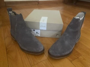 Clarks Clarkdale Arlo Pull On Boots ankle - Grey Suede - Size US 8M -WORN 1X - Picture 1 of 10