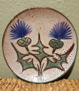 Thistle Plate, Pottery, Scotland? Signed, Lava Glaze? - Picture 1 of 5