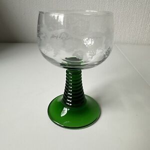 1 Vtg French Luminarc Green Stem Beehive Etched Fruit Glass