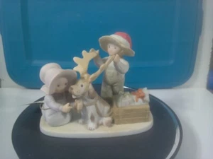 Homco Circle of Friends Santa's Helper 1994 Masterpiece Figurine Psalms 68:19 - Picture 1 of 8