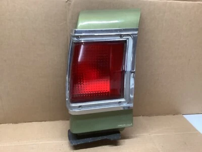 Удлинитель левого крыла и задний фонарь 1970 Plymouth Wagon Satellite Belvedere - Изображение 1 из 4