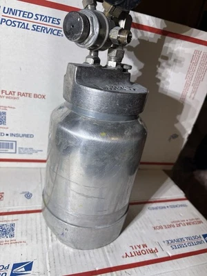 Binks Aluminum Pressure Cup - 80-295 - Image 1 of 4