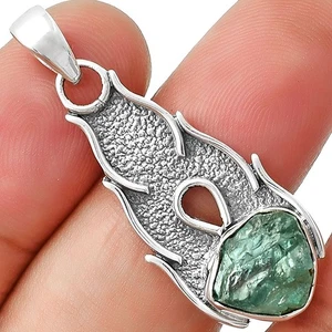 Joyería colgante de plata de ley 925 de Madagascar en bruto con apatita acuática natural P-1400 - Imagen 1 de 5