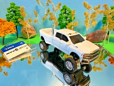 1/64 ERTL TOMY Custom Dodge Ram 3500 doble cabina, kit de elevación G-5 para juguete agrícola 1/64 Foto 1 de 2